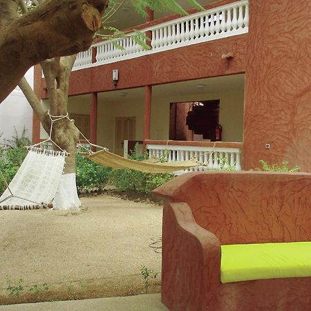 Le Lion Dort Hotell Somone Exteriör bild