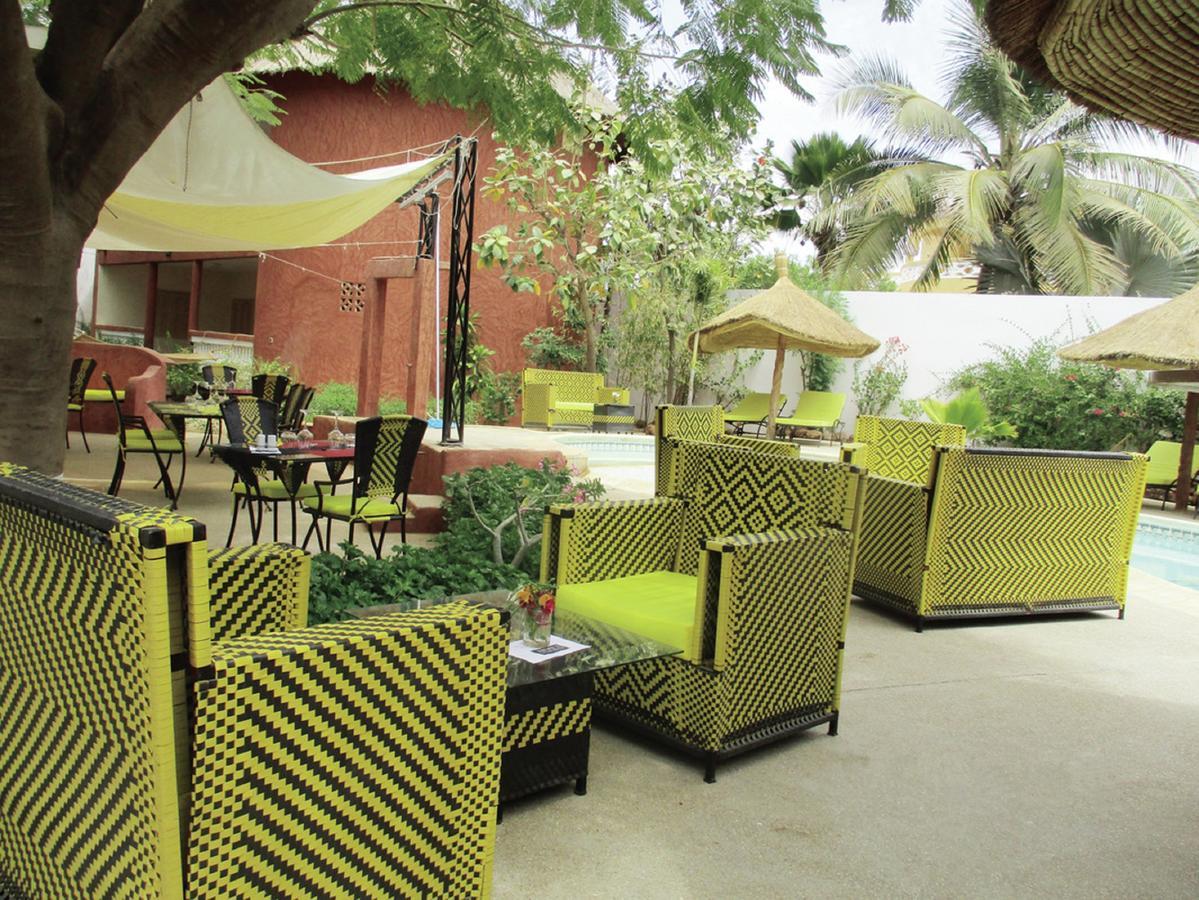 Le Lion Dort Hotell Somone Exteriör bild