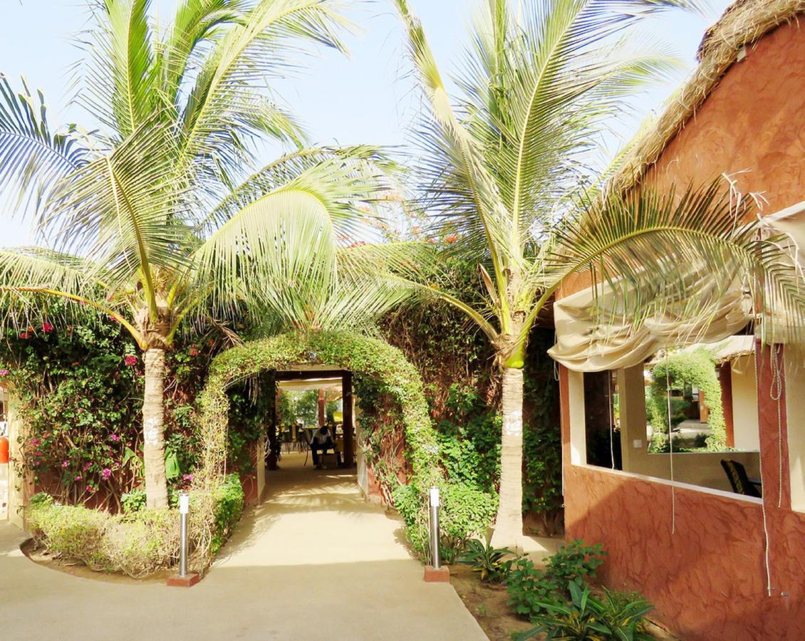 Le Lion Dort Hotell Somone Exteriör bild